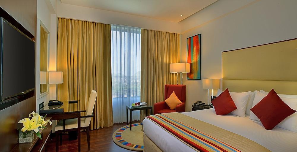 Park Plaza Chandigarh होटल 4*