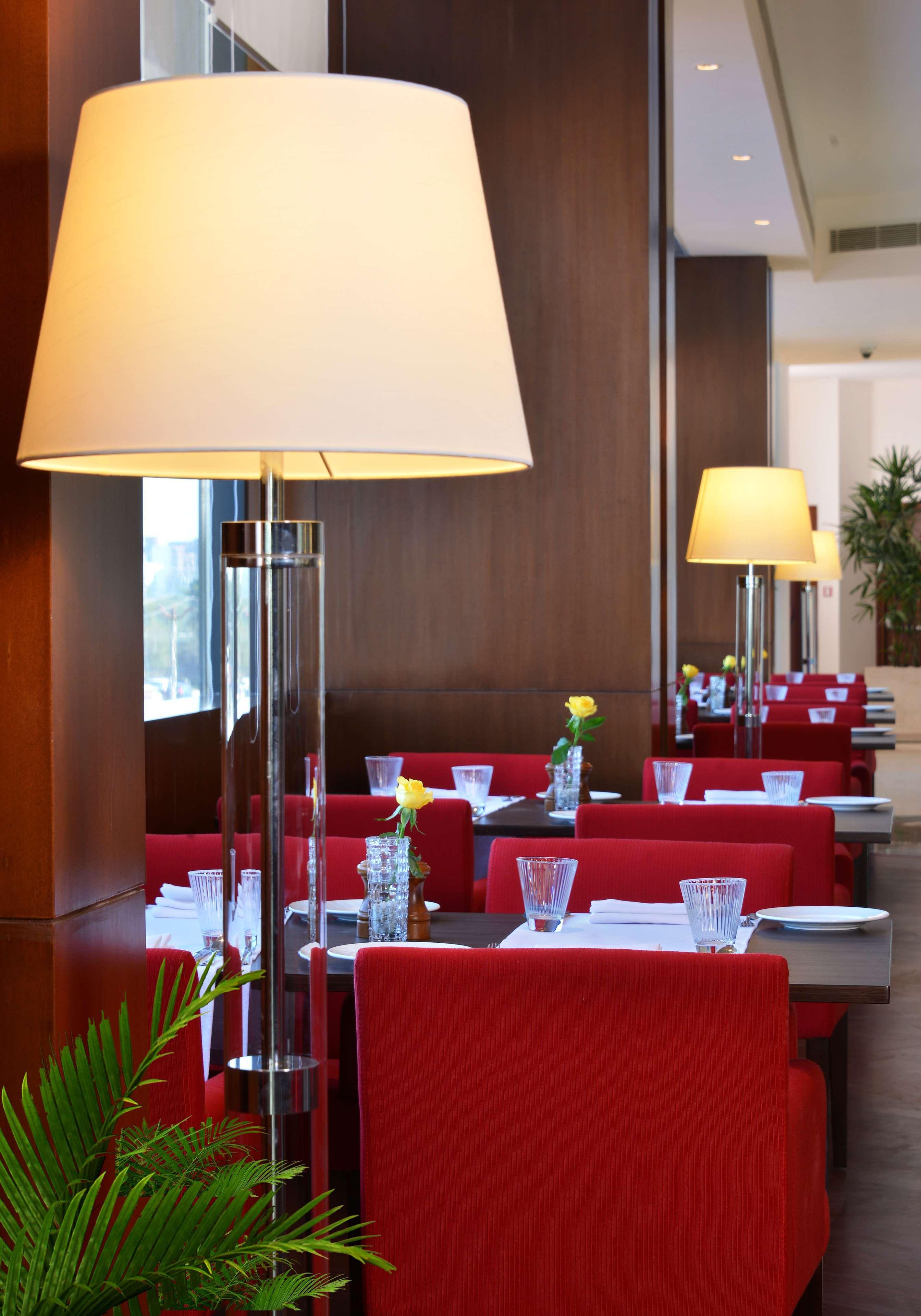 होटल Park Plaza Chandigarh